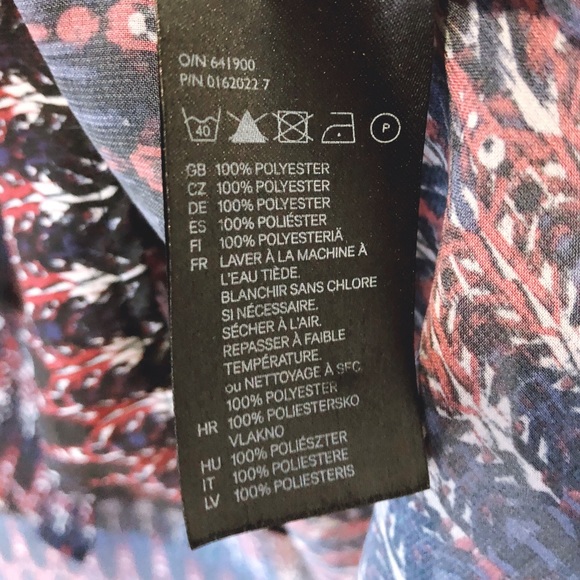 H&M | Sleeveless Button-Up Top - Picture 5 of 6